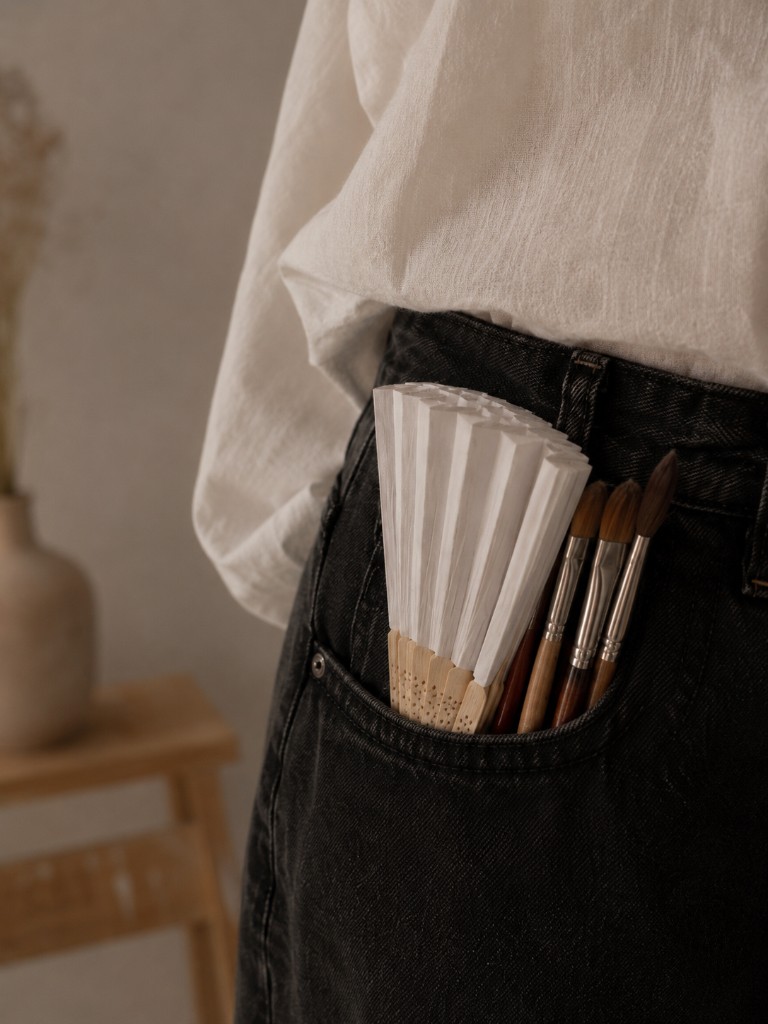 Fan brushes